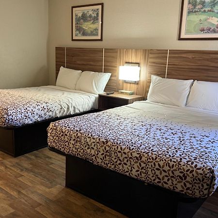 Country Hearth Inn & Suites Augusta Extérieur photo