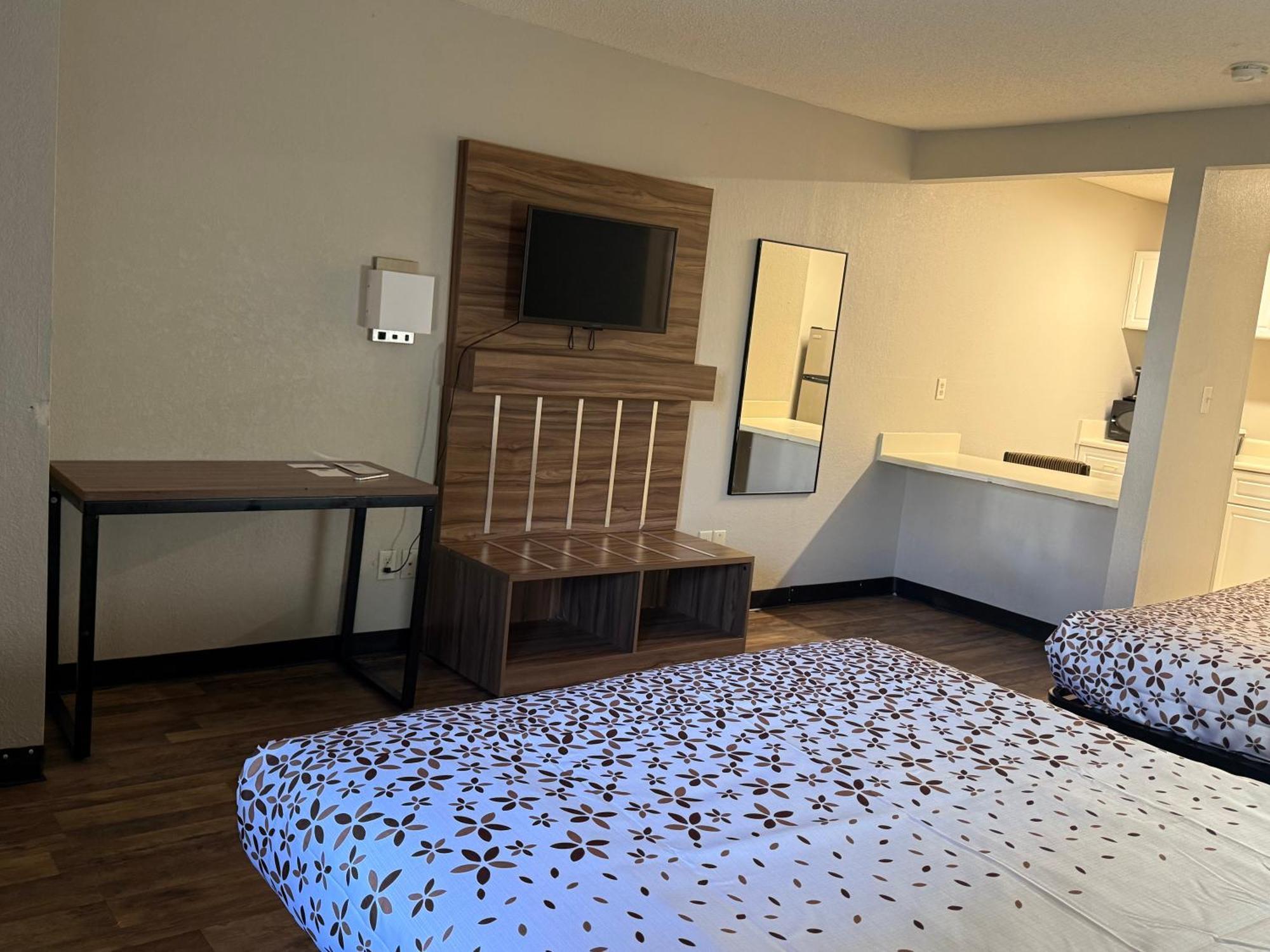 Country Hearth Inn & Suites Augusta Extérieur photo