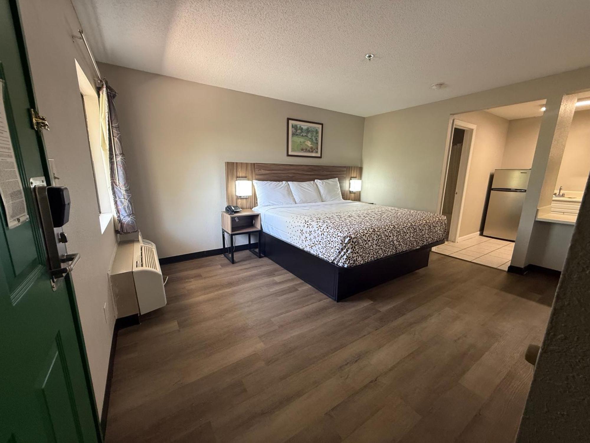 Country Hearth Inn & Suites Augusta Extérieur photo