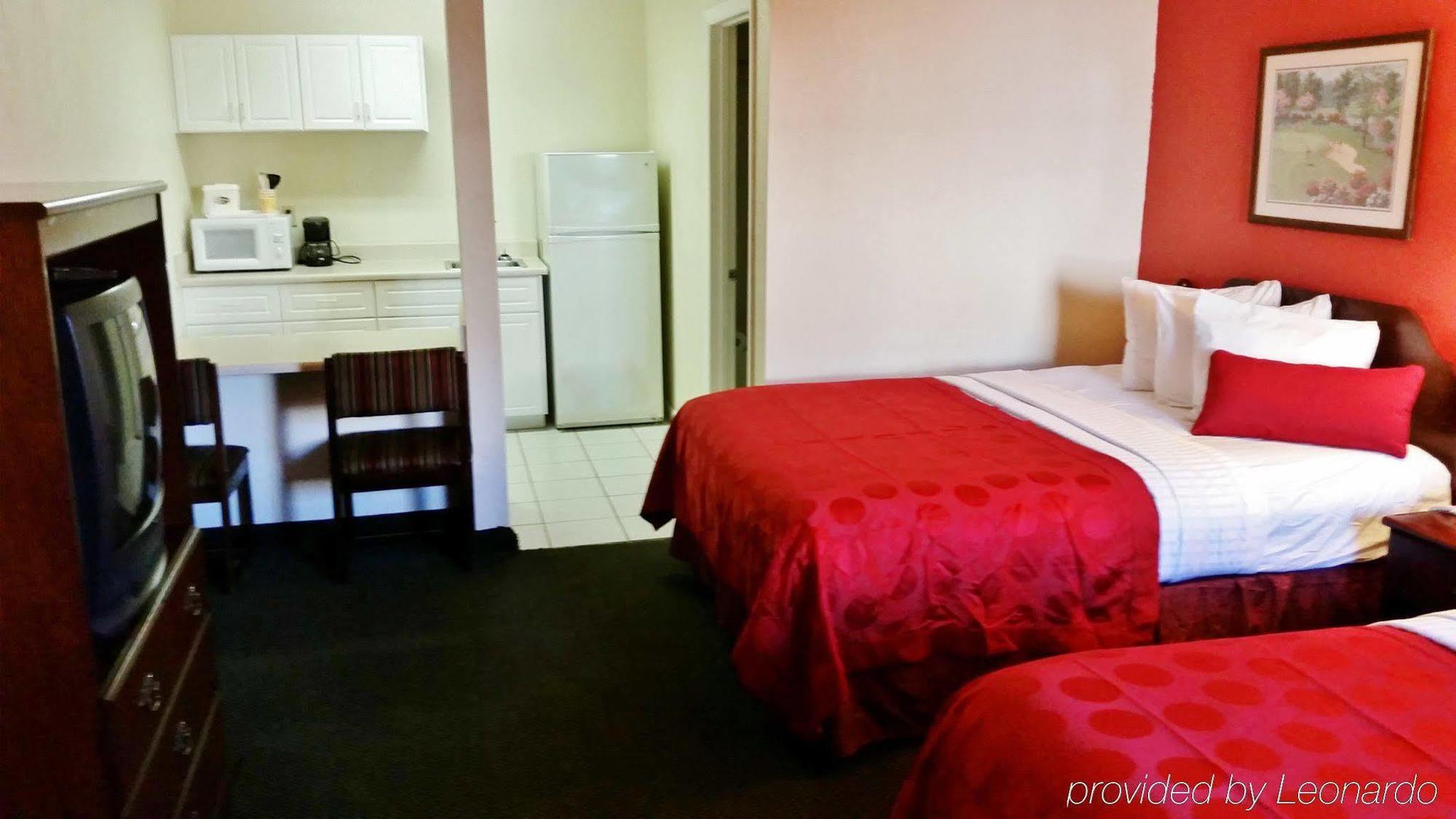 Country Hearth Inn & Suites Augusta Extérieur photo
